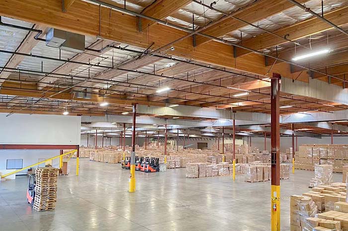 海外倉代發(fā)貨、FBA中轉(zhuǎn)、退貨換標(biāo)服務(wù)