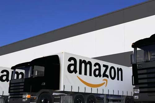 紐酷國(guó)際在芝加哥、紐約等地設(shè)美中、美東聯(lián)合倉(cāng)，在洛杉磯自營(yíng)200,000呎美西海外倉(cāng)