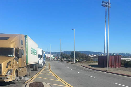 美國(guó)加州奧克蘭SSA、ETS、TRACKPAC三大碼頭工人正在罷工