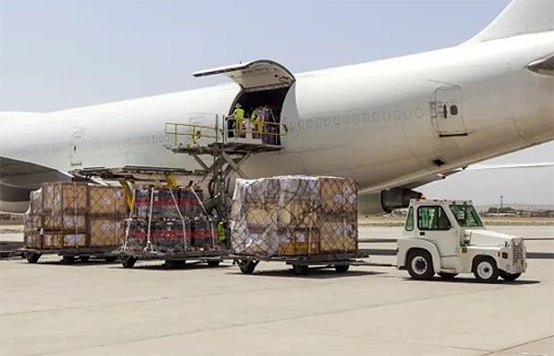 美國FBA空運(yùn)發(fā)貨流程如下：