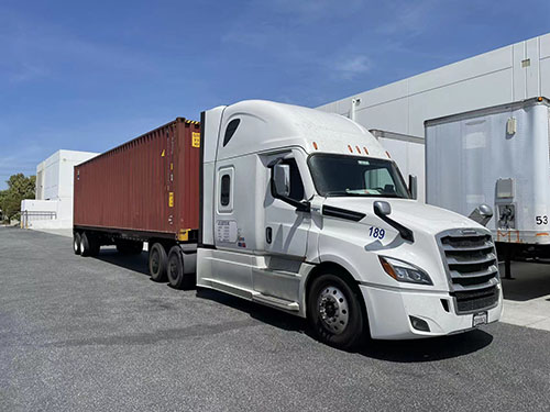 為何美國亞馬遜FBA倉庫間海卡配送能力存在差異？