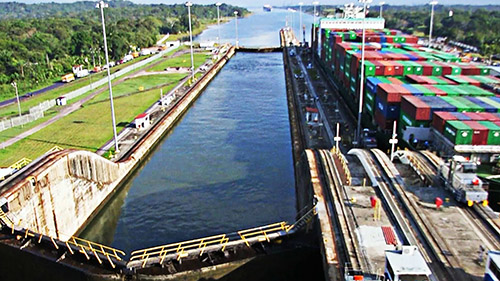 巴拿馬運(yùn)河
